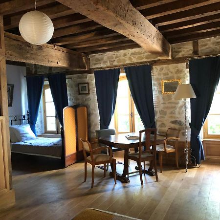 Les Chambres De La Basilique Neuvy-Saint-Sépulchre Extérieur photo