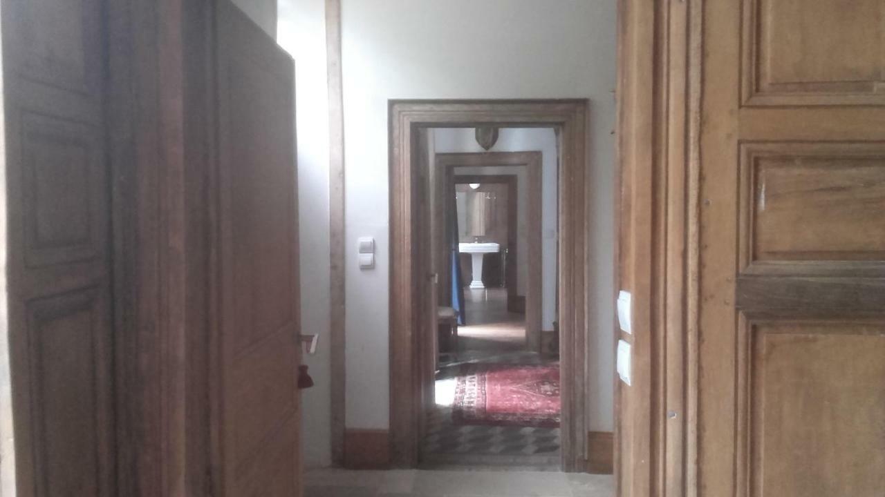 Les Chambres De La Basilique Neuvy-Saint-Sépulchre Extérieur photo