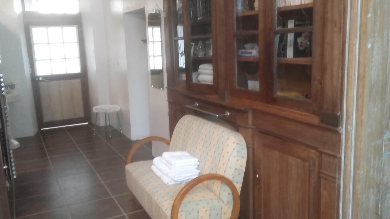 Les Chambres De La Basilique Neuvy-Saint-Sépulchre Extérieur photo